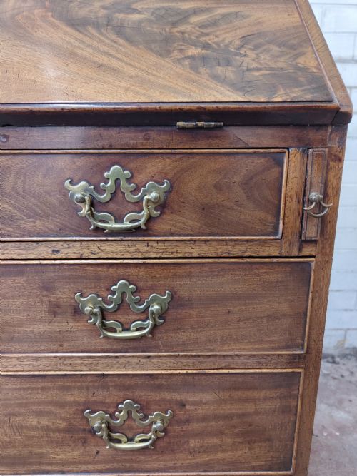 SUPERB ANTIQUE GEORGIAN SOLID MAHOGANY WRITING BUREAU CHEST - ADDITIONAL PHOTO 10