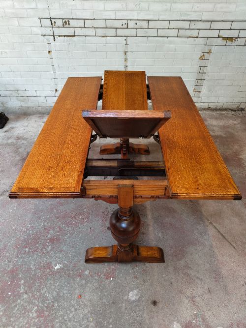 ANTIQUE SOLID GOLDEN OAK EXTENDING KITCHEN DINING TABLE - ADDITIONAL PHOTO 2