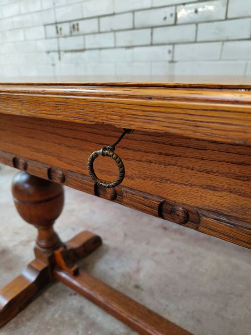 ANTIQUE SOLID GOLDEN OAK EXTENDING KITCHEN DINING TABLE - ADDITIONAL PHOTO 6