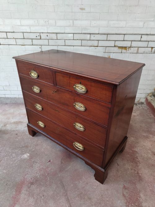 A GOOD ANTIQUE GEORGIAN MAHOGANY CHEST OF DRAWERS - ADDITIONAL PHOTO 12
