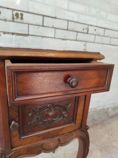 ANTIQUE PAIR OF FRENCH SOLID MAHOGANY MARBLE TOP BEDSIDE TABLES CABINETS - ADDITIONAL PHOTO 5