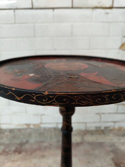 ANTIQUE EARLY 20TH CENTURY CHINOISERIE LACQUERED WINE TABLE - ADDITIONAL PHOTO 5