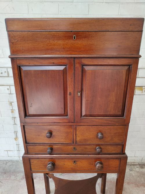 ANTIQUE 19TH CENTURY SOLID MAHOGANY CAMPAIGN CABINET ON STAND - ADDITIONAL PHOTO 7
