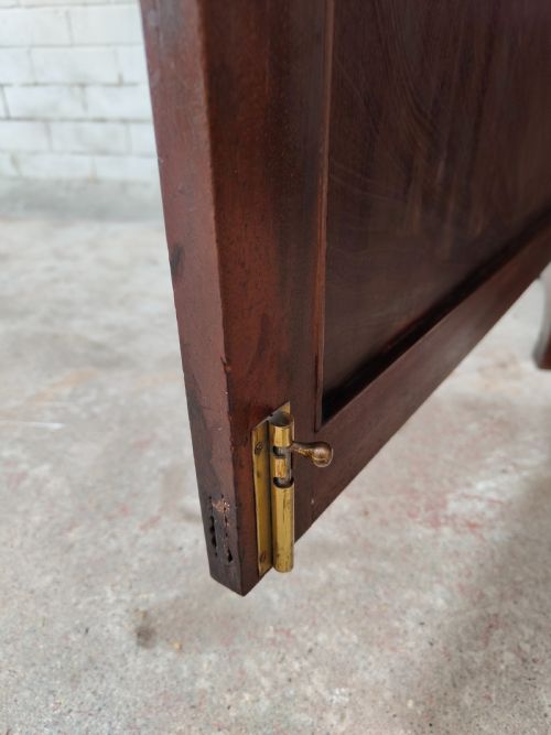 ANTIQUE REGENCY MAHOGANY ENCLOSED ADJUSTABLE BOOKCASE - ADDITIONAL PHOTO 4
