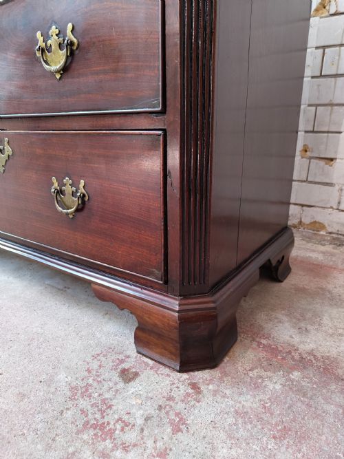 ANTIQUE GEORGE III SOLID MAHOGANY CHEST OF DRAWERS - ADDITIONAL PHOTO 1