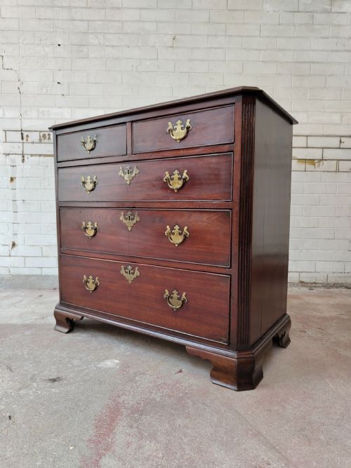 ANTIQUE GEORGE III SOLID MAHOGANY CHEST OF DRAWERS - ADDITIONAL PHOTO 13