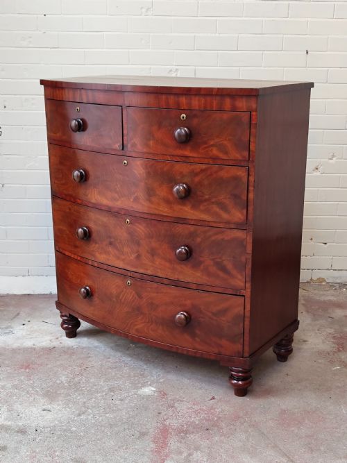 ANTIQUE EARLY VICTORIAN LATE REGENCY MAHOGANY BOW FRONT CHEST FOR DRAWERS - ADDITIONAL PHOTO 11