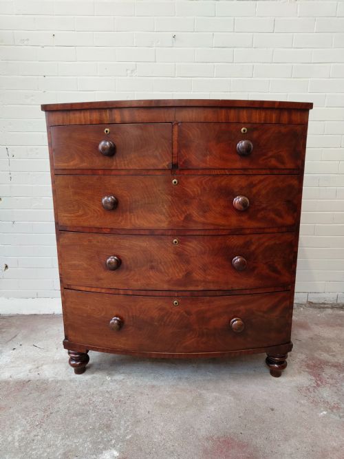 ANTIQUE EARLY VICTORIAN LATE REGENCY MAHOGANY BOW FRONT CHEST FOR DRAWERS - ADDITIONAL PHOTO 12