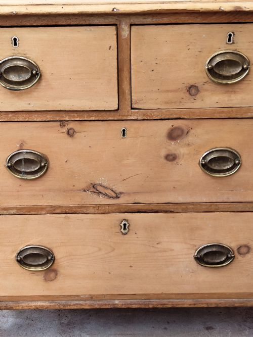 DIMINUTIVE ANTIQUE VICTORIAN SOLID PINE COUNTRY HOUSE CHEST OF DRAWERS - ADDITIONAL PHOTO 13