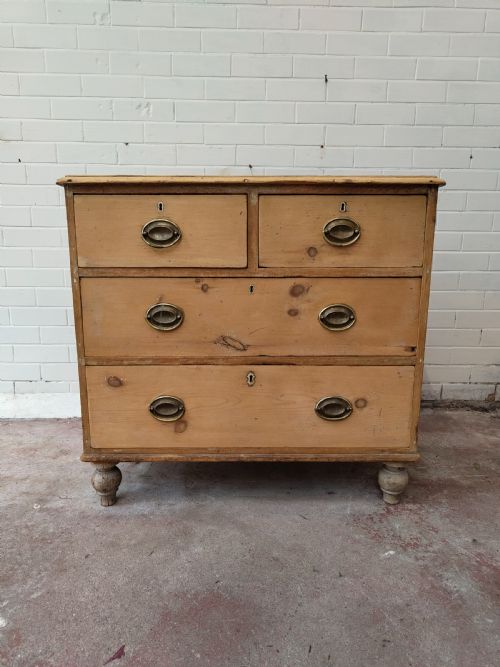 DIMINUTIVE ANTIQUE VICTORIAN SOLID PINE COUNTRY HOUSE CHEST OF DRAWERS - ADDITIONAL PHOTO 2