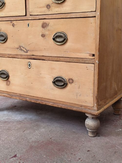 DIMINUTIVE ANTIQUE VICTORIAN SOLID PINE COUNTRY HOUSE CHEST OF DRAWERS - ADDITIONAL PHOTO 14