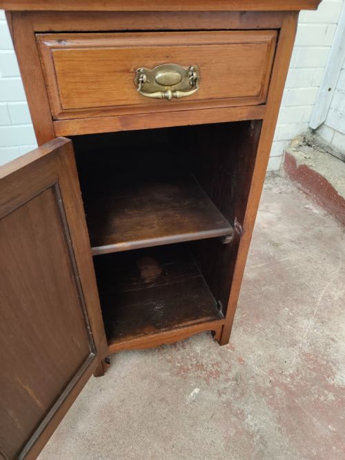 ANTIQUE PAIR OF EDWARDIAN SOLID WALNUT BEDSIDE CABINETS CUPBOARDS TABLES - ADDITIONAL PHOTO 7