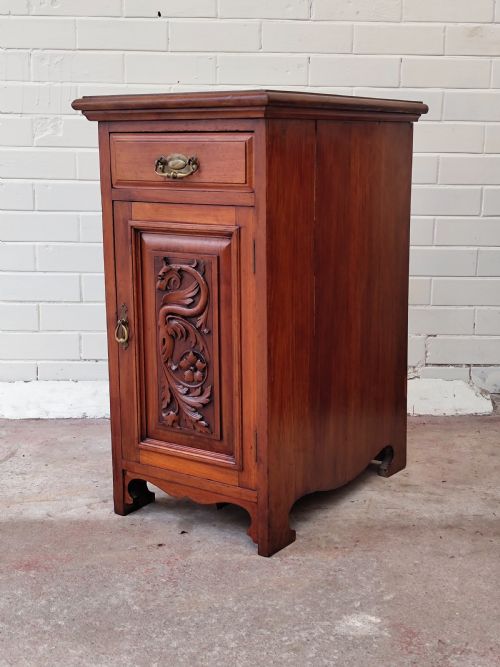 ANTIQUE PAIR OF EDWARDIAN SOLID WALNUT BEDSIDE CABINETS CUPBOARDS TABLES - ADDITIONAL PHOTO 8