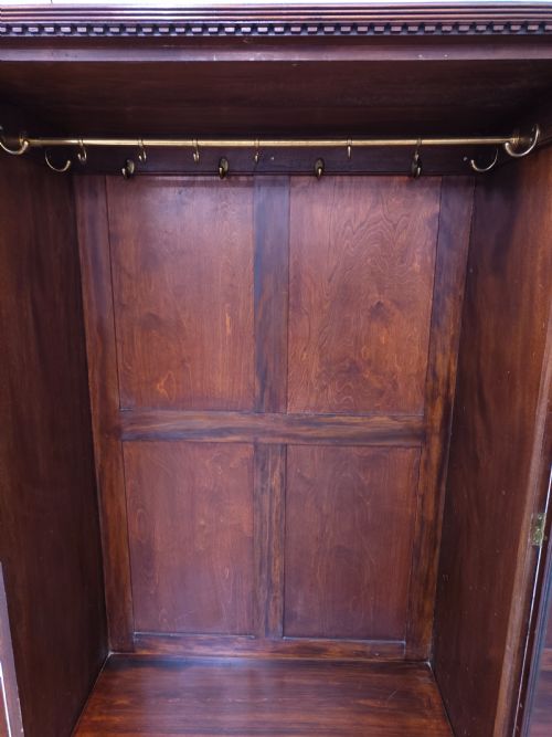 ANTIQUE EDWARDIAN SOLID MAHOGANY DWARF DOUBLE WARDROBE ARMOIRE COMPACTUM BY MAPLE CO LONDON - ADDITIONAL PHOTO 3