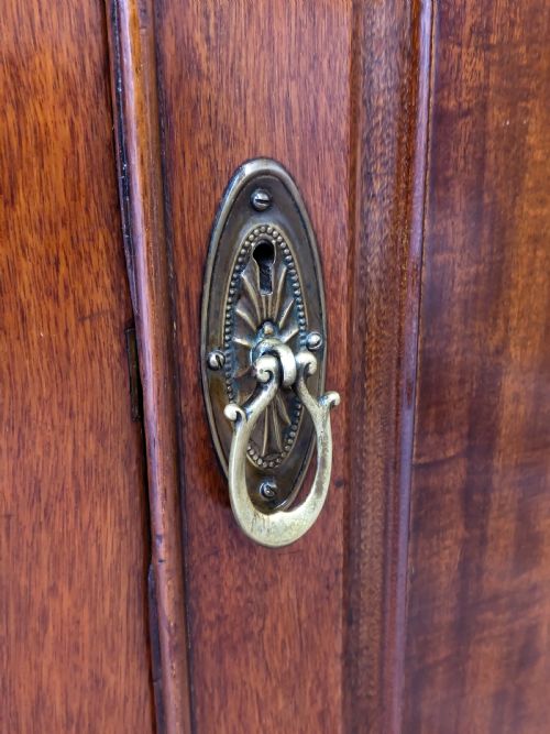 ANTIQUE EDWARDIAN SOLID MAHOGANY DWARF DOUBLE WARDROBE ARMOIRE COMPACTUM BY MAPLE CO LONDON - ADDITIONAL PHOTO 5