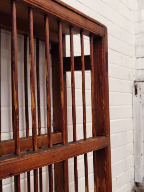ANTIQUE GEORGIAN COUNTRY PINE PLATE DRYING DISPLAY RACK - ADDITIONAL PHOTO 2
