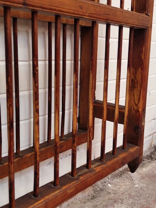 ANTIQUE GEORGIAN COUNTRY PINE PLATE DRYING DISPLAY RACK - ADDITIONAL PHOTO 3