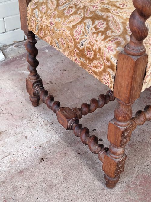 CARVED OAK CAROLEAN STYLE THRONE ARM CHAIR - ADDITIONAL PHOTO 3