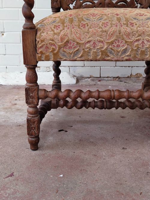 CARVED OAK CAROLEAN STYLE THRONE ARM CHAIR - ADDITIONAL PHOTO 4