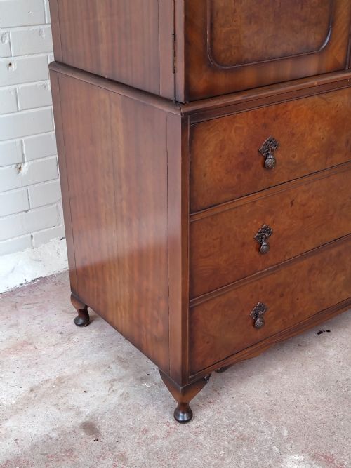 ANTIQUE BURR WALNUT DOUBLE DOME TOP DOUBLE WARDROBE ARMOIRE COMPACTUM - ADDITIONAL PHOTO 2