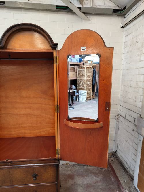 ANTIQUE BURR WALNUT DOUBLE DOME TOP DOUBLE WARDROBE ARMOIRE COMPACTUM - ADDITIONAL PHOTO 10