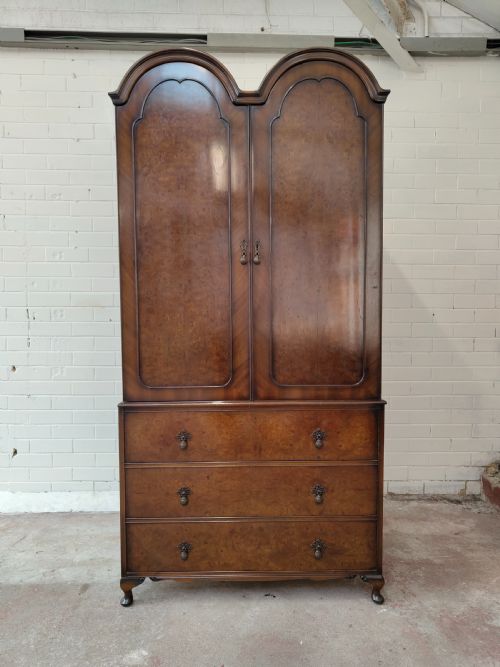 ANTIQUE BURR WALNUT DOUBLE DOME TOP DOUBLE WARDROBE ARMOIRE COMPACTUM - ADDITIONAL PHOTO 12