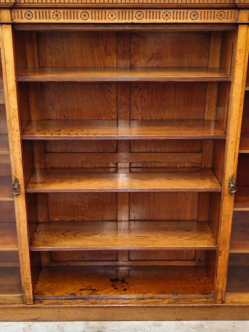 ANTIQUE VICTORIAN AESTHETIC MOVEMENT LARGE SOLID GOLDEN OAK FREE STANDING OPEN GLAZED ADJUSTABLE BOOKCASE - ADDITIONAL PHOTO 12