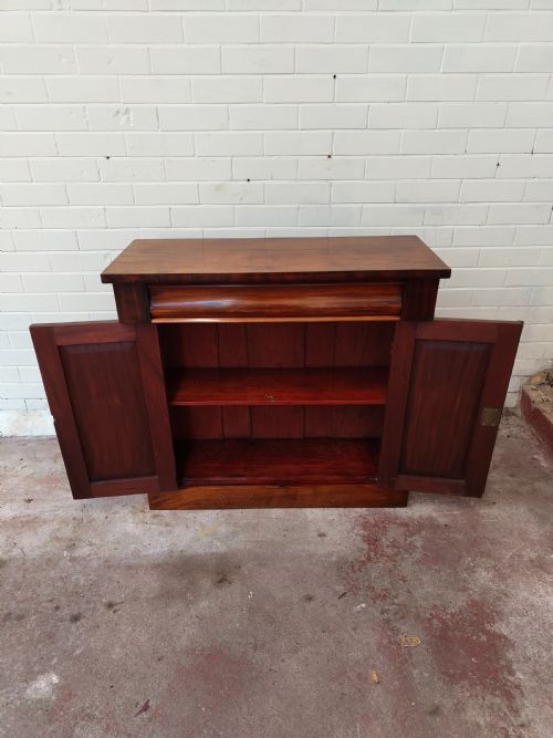 DIMINUTIVE ANTIQUE REGENCY EARLY VICTORIAN MAHOGANY CHIFFONIER CABINET - ADDITIONAL PHOTO 9
