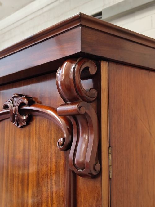 ANTIQUE VICTORIAN SOLID MAHOGANY DOUBLE WARDROBE ARMOIRE COMPACTUM - ADDITIONAL PHOTO 9