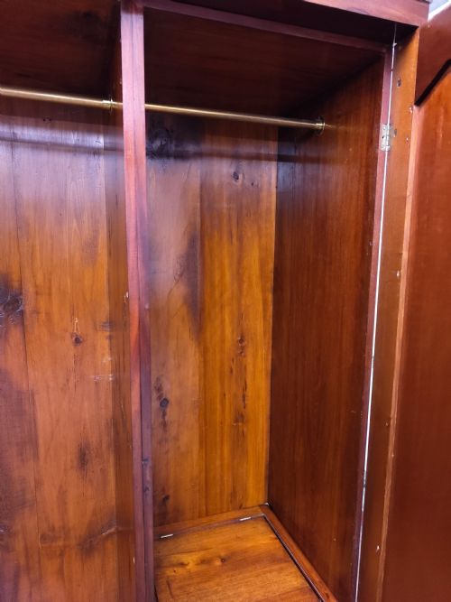 ANTIQUE VICTORIAN SOLID MAHOGANY DOUBLE WARDROBE ARMOIRE COMPACTUM - ADDITIONAL PHOTO 15