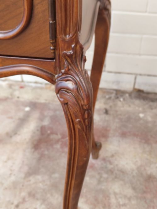 ANTIQUE PAIR OF SOLID MAHOGANY MARBLE TOP BEDSIDE LAMP TABLES CUPBOARDS - ADDITIONAL PHOTO 6