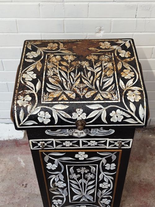 ANTIQUE BELLE EPOQUE ERA FRENCH HAND PAINTED TOLEWARE VANITY STAND - ADDITIONAL PHOTO 7