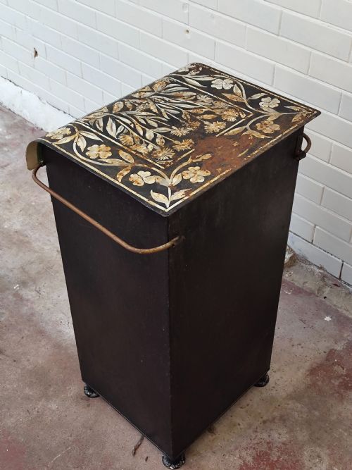 ANTIQUE BELLE EPOQUE ERA FRENCH HAND PAINTED TOLEWARE VANITY STAND - ADDITIONAL PHOTO 13