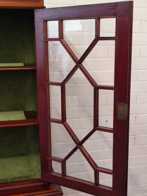 ANTIQUE EDWARDIAN SOLID MAHOGANY ASTRAGAL GLAZED INLAID DISPLAY CABINET - ADDITIONAL PHOTO 9
