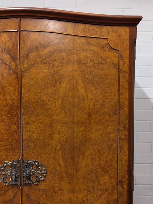 ANTIQUE BURR WALNUT SINGLE WARDROBE ARMOIRE COMPACTUM - ADDITIONAL PHOTO 3