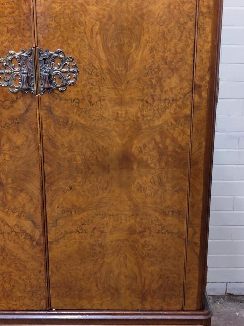 ANTIQUE BURR WALNUT SINGLE WARDROBE ARMOIRE COMPACTUM - ADDITIONAL PHOTO 17