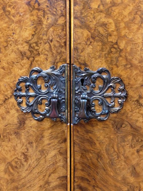 ANTIQUE BURR WALNUT DOUBLE WARDROBE ARMOIRE COMPACTUM - ADDITIONAL PHOTO 5