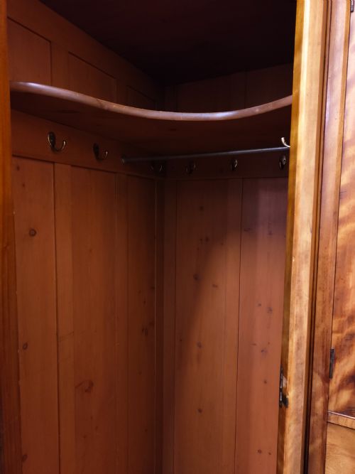 ANTIQUE VICTORIAN SATIN BIRCH CORNER WARDROBE ARMOIRE COMPACTUM - ADDITIONAL PHOTO 12