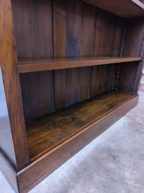 ANTIQUE EDWARDIAN SOLID OAK ADJUSTABLE OPEN BOOKCASE - ADDITIONAL PHOTO 1