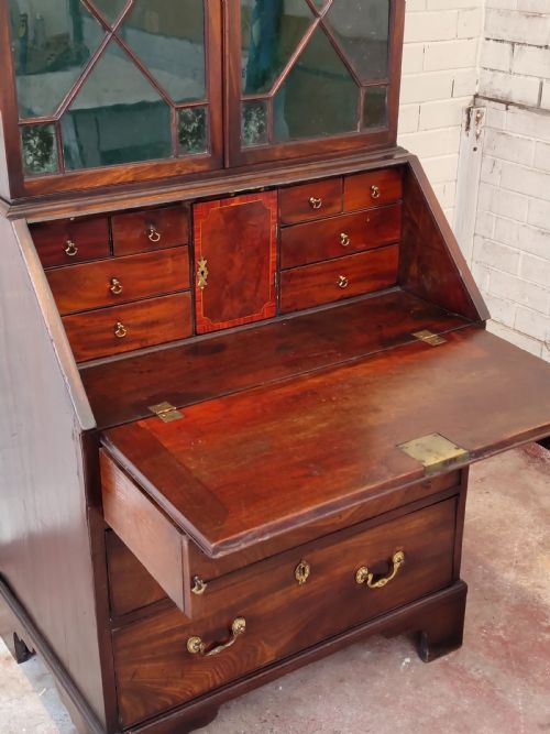 ANTIQUE GEORGE III COUNTRY HOUSE MAHOGANY BUREAU BOOKCASE - ADDITIONAL PHOTO 5