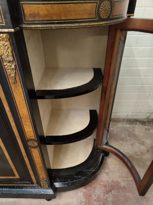 ANTIQUE EARLY VICTORIAN ENGLISH EBONISED INLAID AND ORMOLU CREDENZA SIDEBOARD CABINET - ADDITIONAL PHOTO 4
