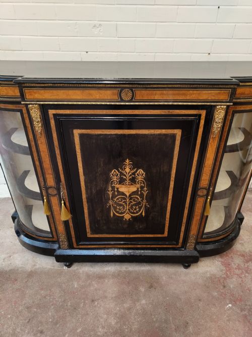 ANTIQUE EARLY VICTORIAN ENGLISH EBONISED INLAID AND ORMOLU CREDENZA SIDEBOARD CABINET - ADDITIONAL PHOTO 13