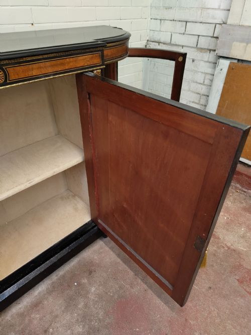 ANTIQUE EARLY VICTORIAN ENGLISH EBONISED INLAID AND ORMOLU CREDENZA SIDEBOARD CABINET - ADDITIONAL PHOTO 14