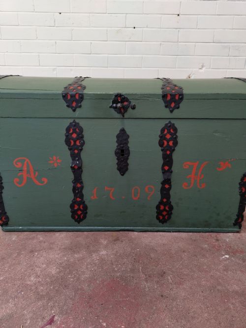 ANTIQUE SWEDISH PAINTED DOME TOP SHIPS TRAVEL TRUNK COFFER CHEST - ADDITIONAL PHOTO 7