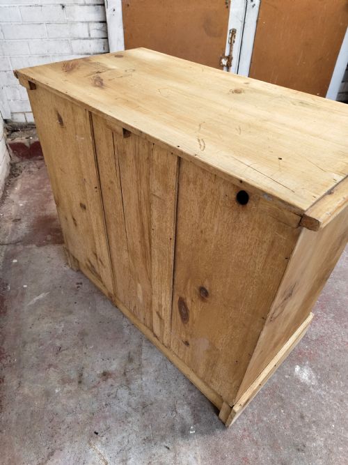 DIMINUTIVE ANTIQUE REGENCY SOLID PINE COUNTRY HOUSE CHEST OF DRAWERS - ADDITIONAL PHOTO 20