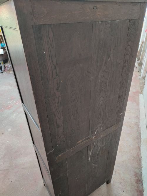 ANTIQUE SOLID CARVED OAK GEOMETRIC SINGLE HALL WARDROBE ARMOIRE COMPACTUM - ADDITIONAL PHOTO 7