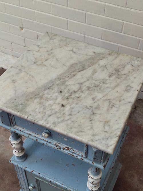 ANTIQUE PAIR OF PAINTED CHIPPY DISTRESSED FRENCH BEDSIDE LAMP TABLES CUPBOARDS - ADDITIONAL PHOTO 8