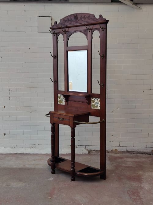 antique edwardian solid oak brass tiled hall coat stand - CATEGORY: ANTIQUE FURNITURE - DATED EDWARDIAN