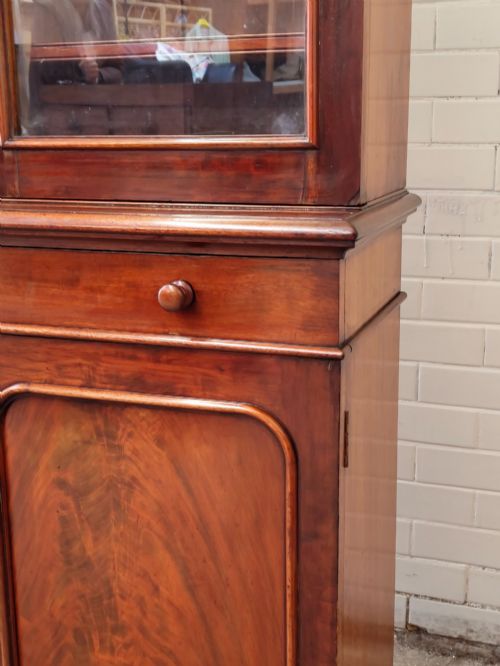 ANTIQUE VICTORIAN MAHOGANY GLAZED ADJUSTABLE BOOKCASE ON CUPBOARD - ADDITIONAL PHOTO 14