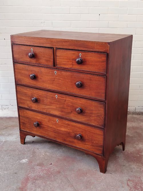 antique mahogany georgian chest of drawers - CATEGORY: ANTIQUE CHEST OF DRAWERS - DATED GEORGIAN